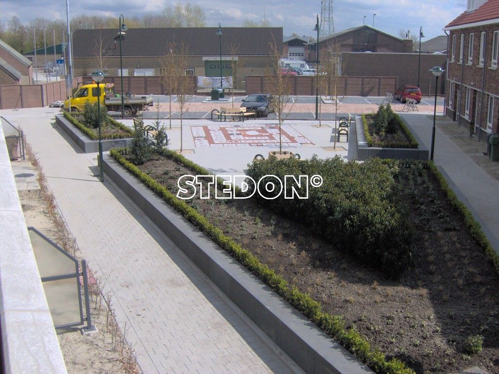 Bloembakken beton straatmeubilair