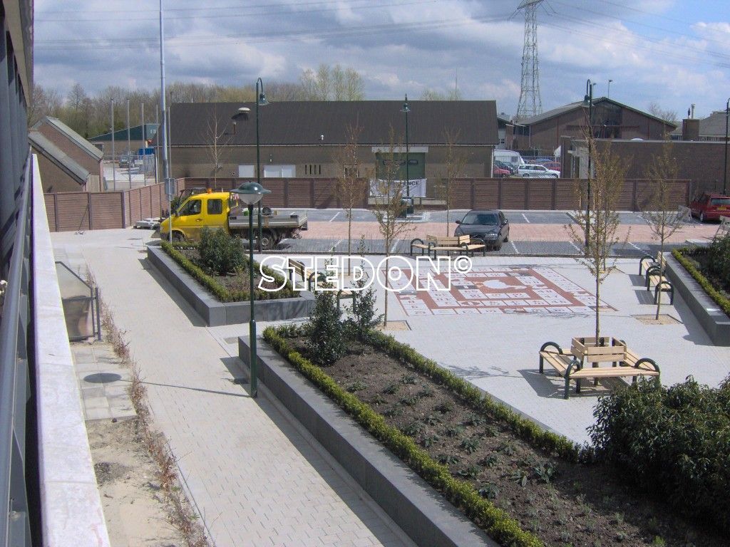 Bloembakken beton straatmeubilair