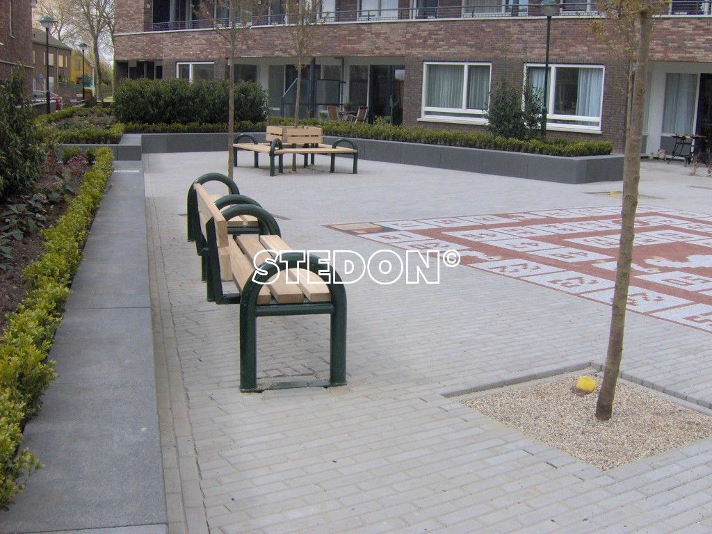 Bloembakken beton straatmeubilair