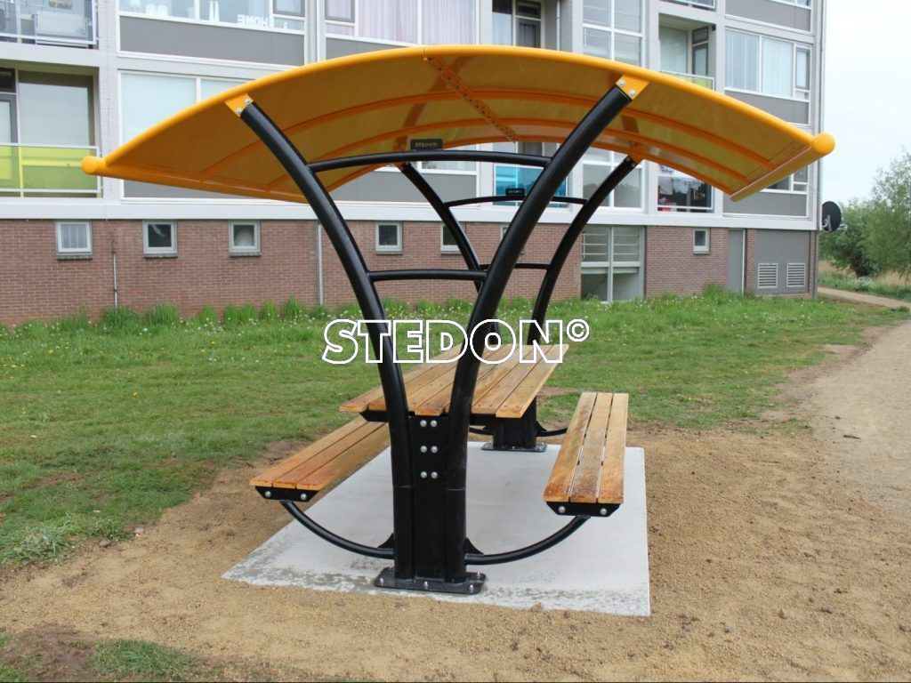 Ontmoetingsplek, ontmoetingsplekken, jongen ontmoetingspek, hangplek, picknickset, picknickplaats, overkapping openbare ruimte, overkappingen openbare ruimte