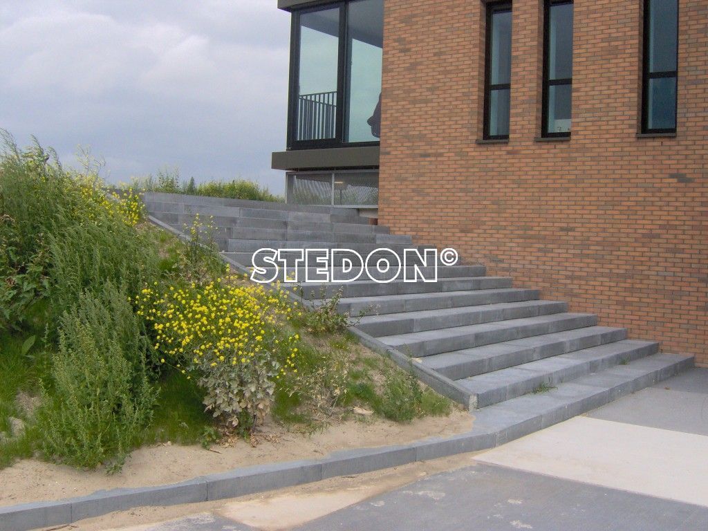 betonproducten betonnen buitentrap