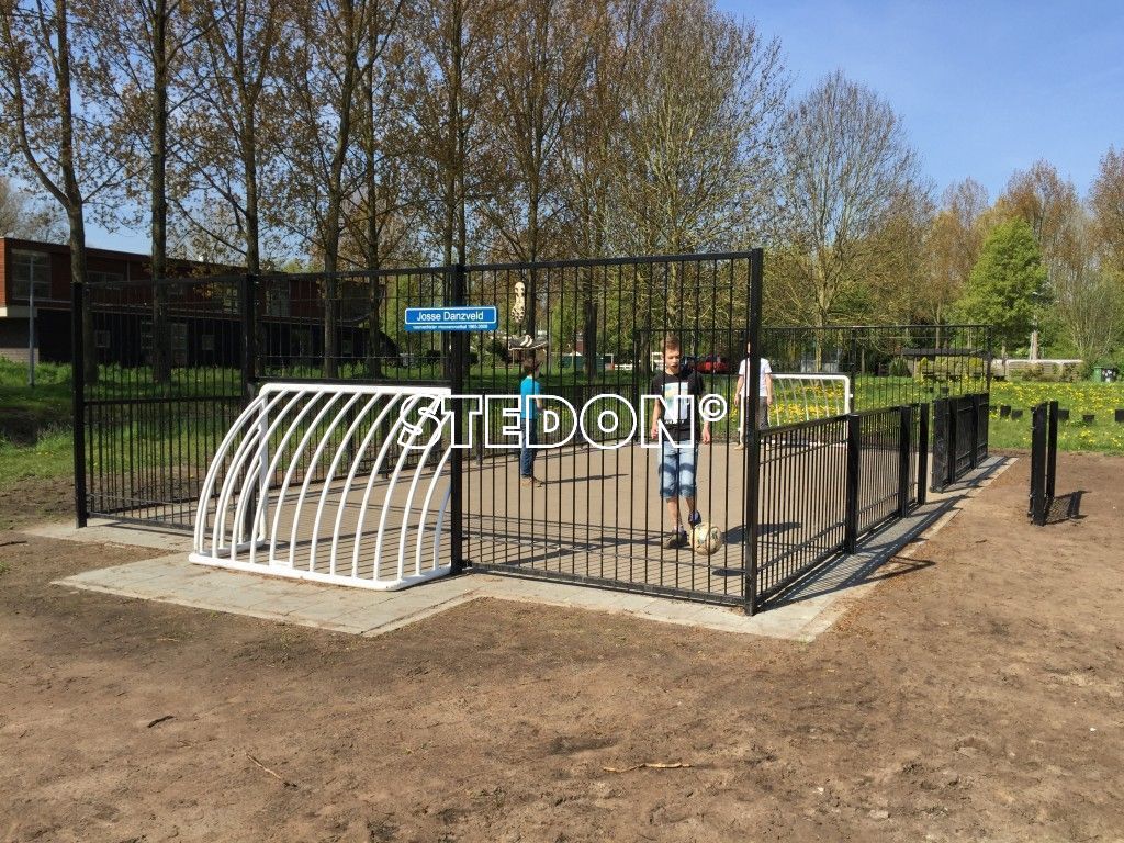 sportkooi pannakooi pannaveld