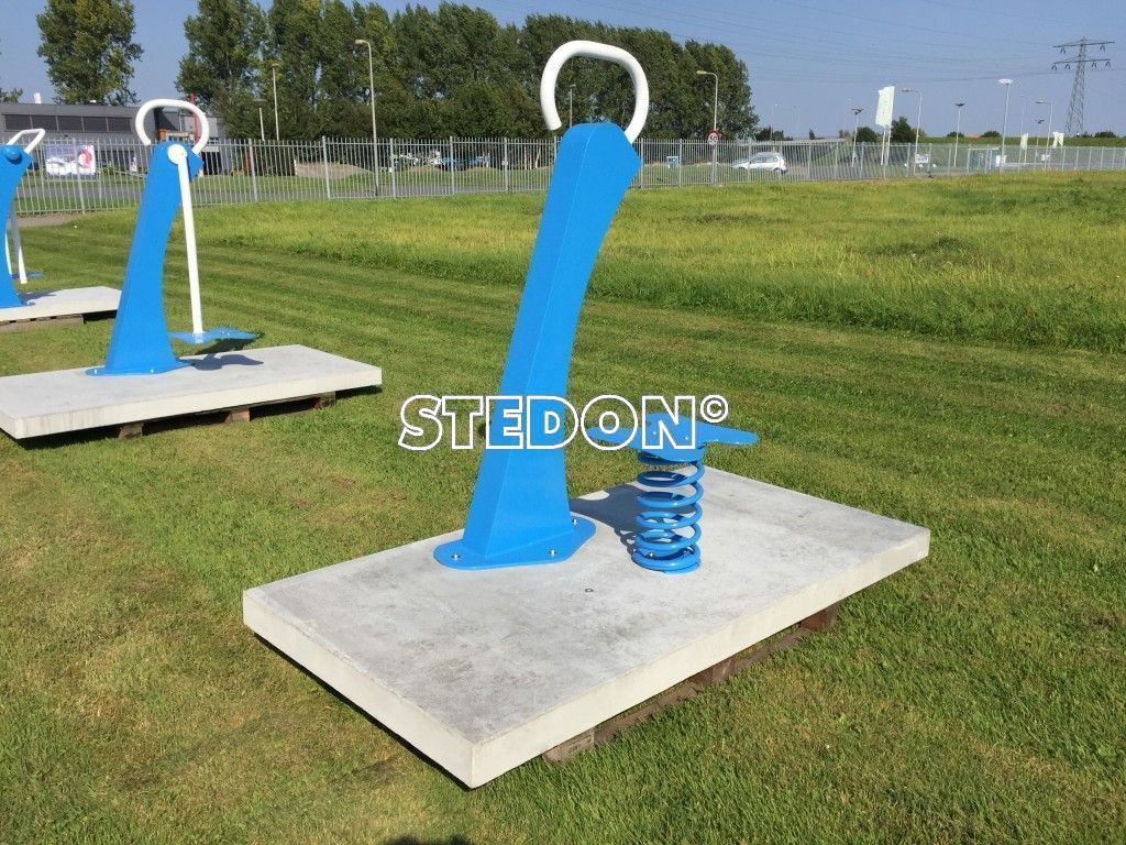 Buiten fitnesstoestellen