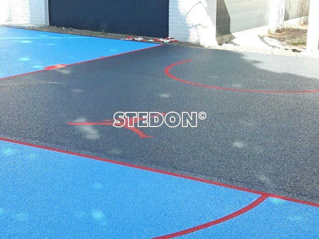 Drainbeton sportvloer logo