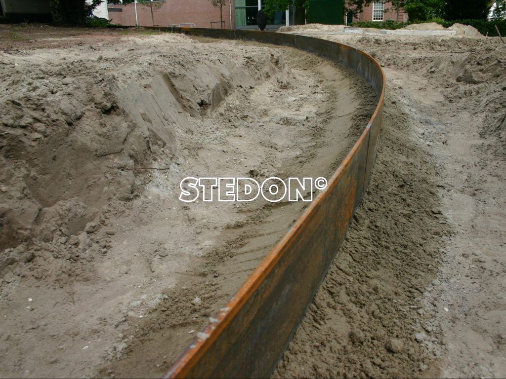 op maat cortenstaal borderrand openbare ruimte