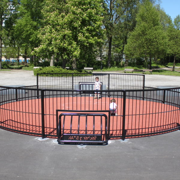 Pannakooi, pannakooien, pannavels, pannavelden, sportkooi, sportkooien, voetbalkooi, voetbalkooien, pannakooi openbare ruimte