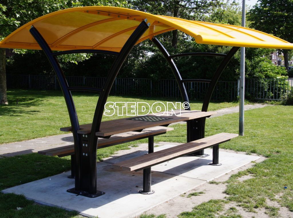 Ontmoetingsplek, ontmoetingsplekken, jongen ontmoetingspek, hangplek, picknickset, picknickplaats, overkapping openbare ruimte, overkappingen openbare ruimte