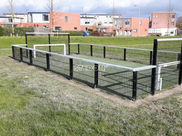 Pannakooi voor elk budget, Pannakooi rechthoek, Pannakooi, pannakooien, pannaveld, pannavelden, sportkooi, sportkooien, voetbalkooi, voetbalkooien, pannakooi openbare ruimte