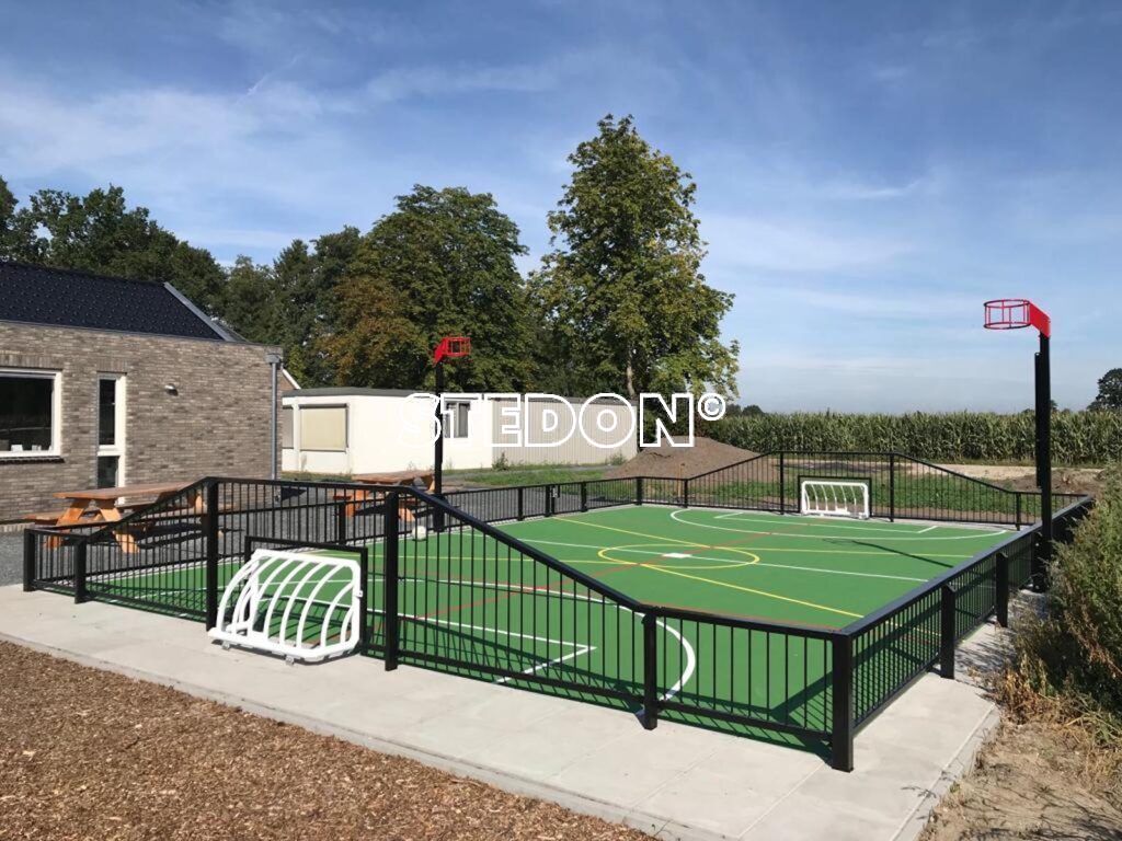 Pannakooi voor elk budget, Pannakooi rechthoek, Pannakooi, pannakooien, pannaveld, pannavelden, sportkooi, sportkooien, voetbalkooi, voetbalkooien, pannakooi openbare ruimte