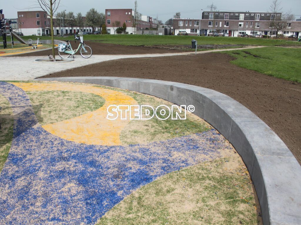 Parkranden, stadsranden, Parkrand, betonnen parkrand, Basis element beton, Zit element, zit elementen, zitelement, zitelementen, beton, Helling parkrand, aflopend element, betonnen zit element, zitblok, zitblok rechthoek