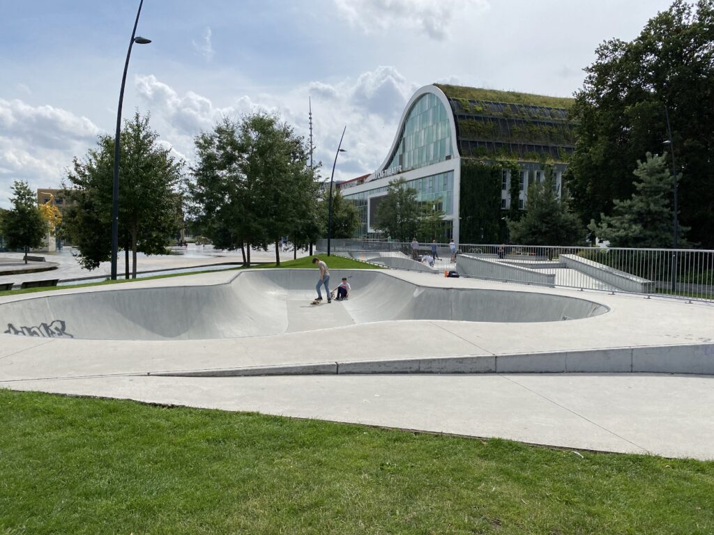 Pool, Bowl, skate elementen, skate toestellen, skate producten, skate, skatepark inrichting, skatepark