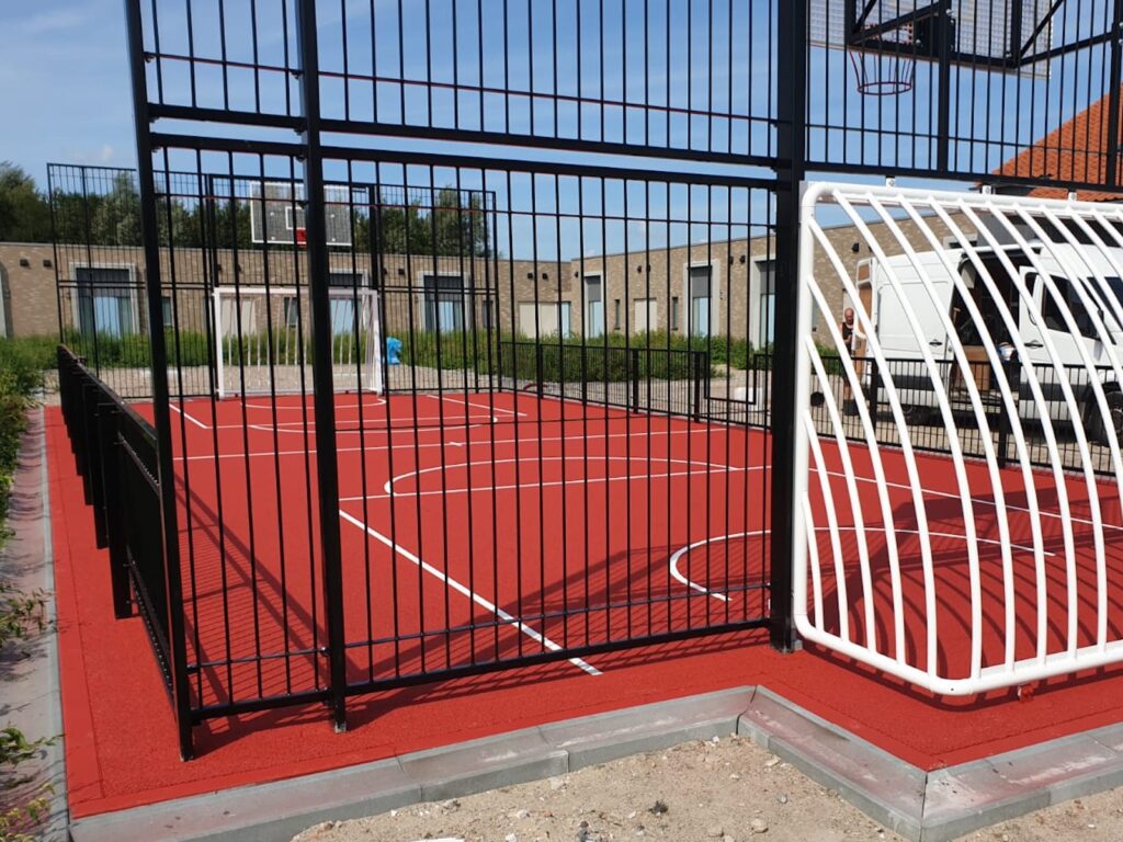 sportkooi, sportkooien, sportarena, sportarena's, sportveld, sportvelden, voetbalkooi, voetbalkooien