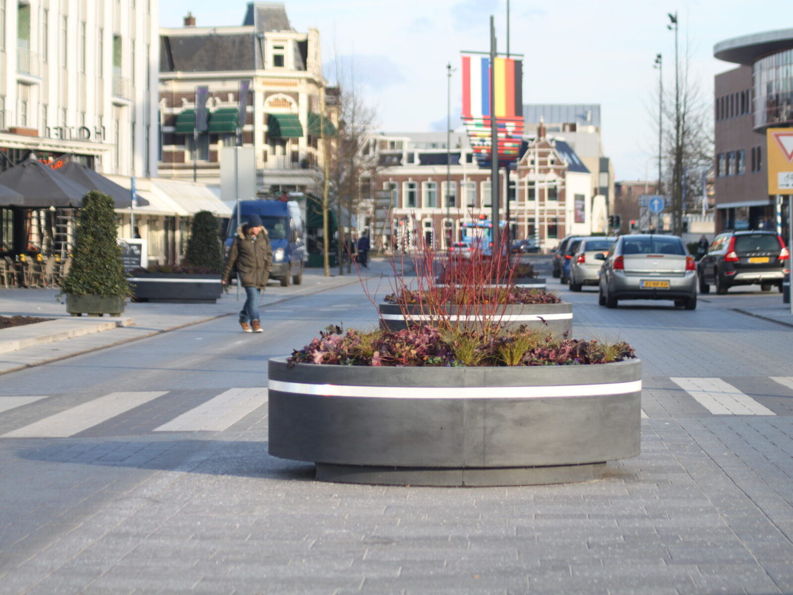 Bloembak, bloembakken, plantenbak, plantenbakken, plantenbak openbare ruimte, bloembak openbare ruimte