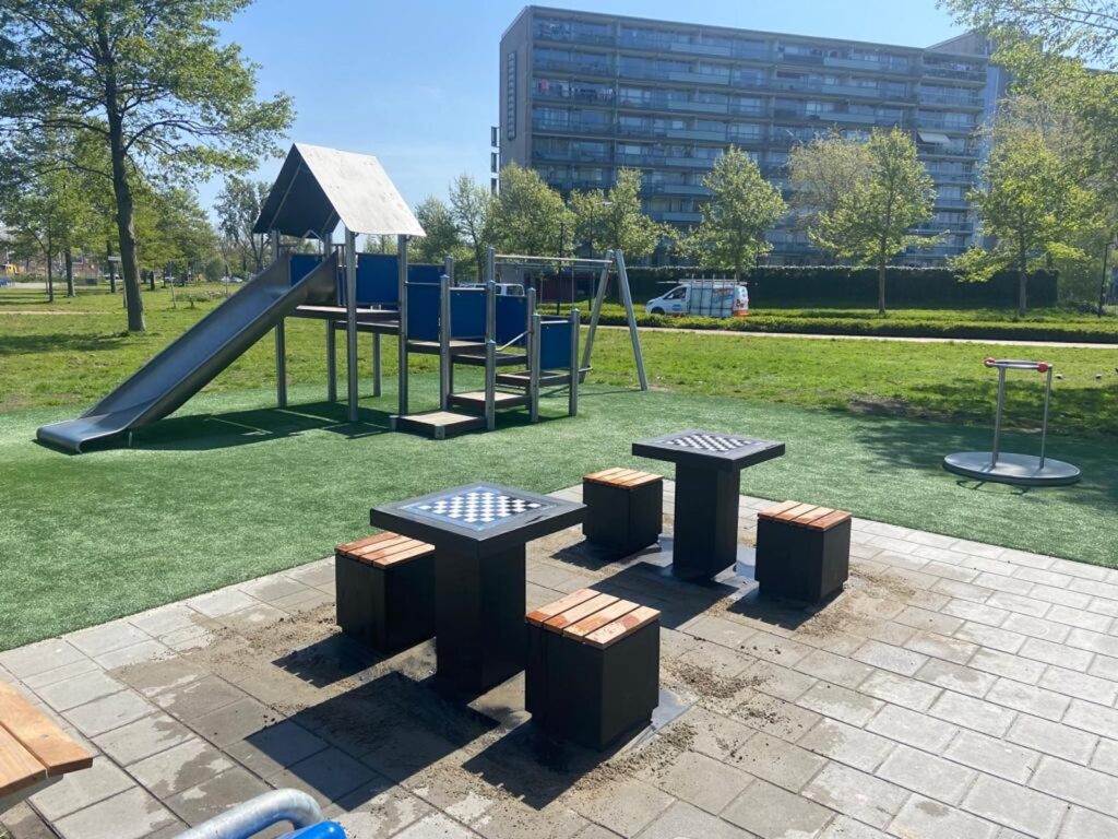 schaaktafel, schaaktafels, betonnen schaaktafel, Urban Chess, buiten schaken