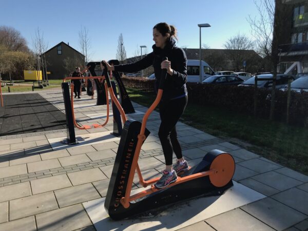 Buiten fitnesstoestellen, Hydraulisch weerstandsysteem, bootcamp, outdoor fitness, buiten fitness, vandalismebestendig buiten fitnesstoestellen