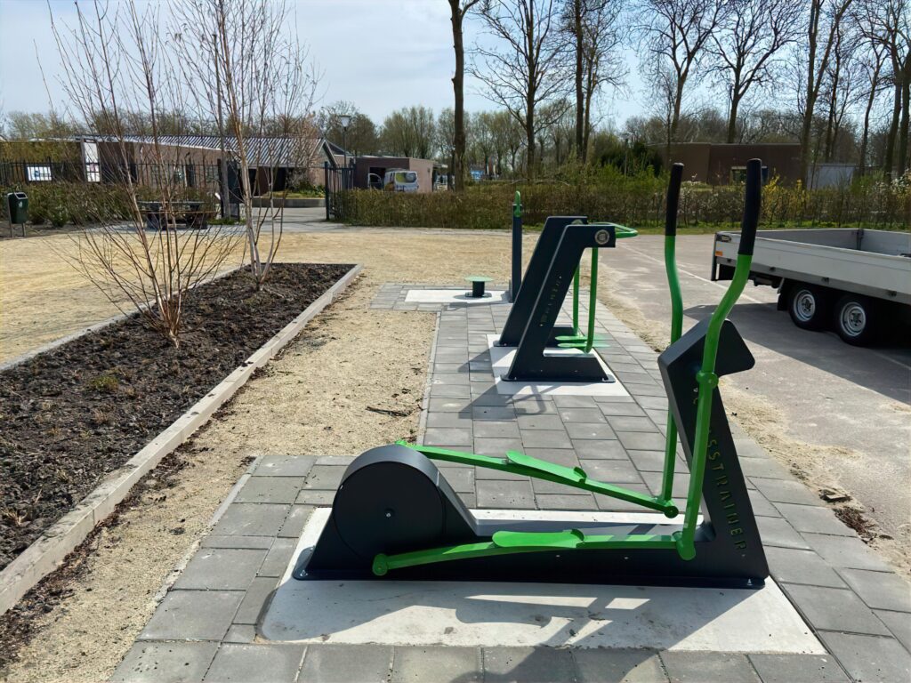 Buiten fitnesstoestellen, Hydraulisch weerstandsysteem, bootcamp, outdoor fitness, buiten fitness, vandalismebestendig buiten fitnesstoestellen