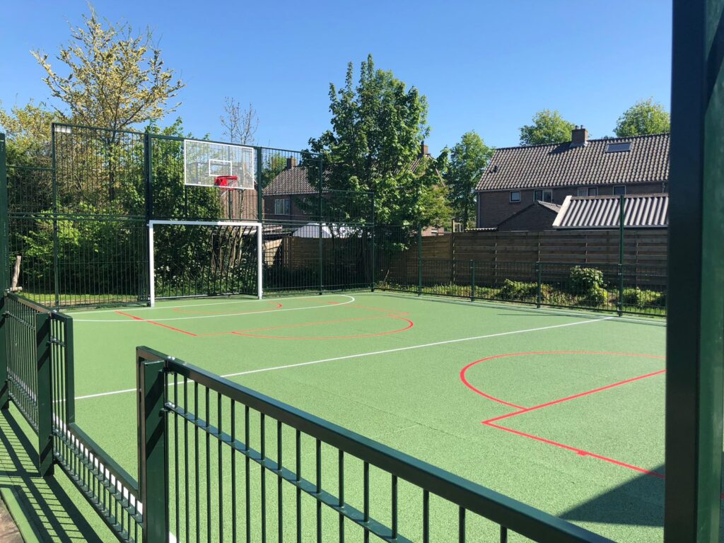 sportkooi, sportkooien, sportarena, sportarena's, sportveld, sportvelden, voetbalkooi, voetbalkooien