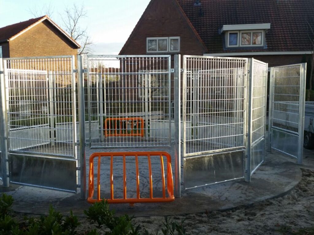 Pannakooi voor elk budget, Pannakooi rond, Pannakooi DSM, Pannakooi, pannakooien, pannaveld, pannavelden, sportkooi, sportkooien, voetbalkooi, voetbalkooien, pannakooi openbare ruimte