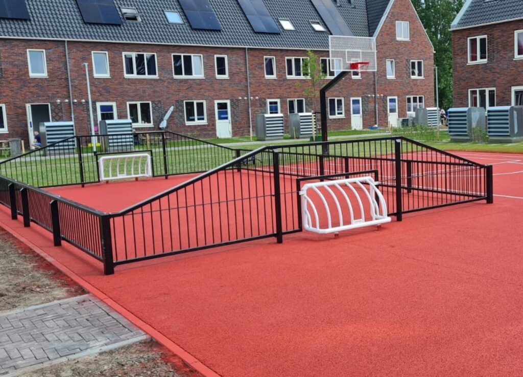 Pannakooi voor elk budget, Pannakooi rond, Pannakooi DSM, Pannakooi, pannakooien, pannaveld, pannavelden, sportkooi, sportkooien, voetbalkooi, voetbalkooien, pannakooi openbare ruimte