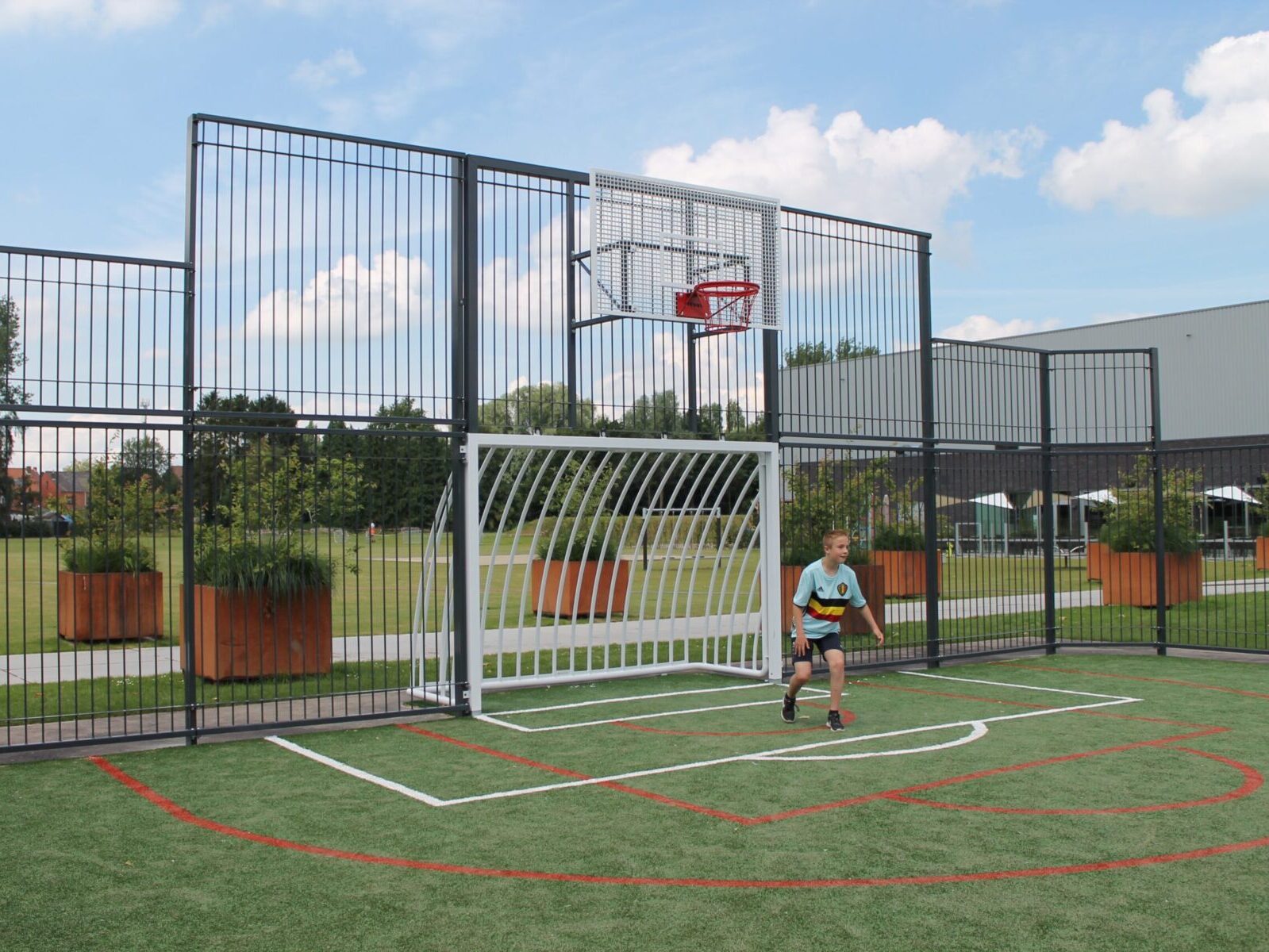 Combinatie doel, combinatie doelen, combi-doel, combi doelen, combineer voetbal en basketbal, multi sport doel, voetbaldoel
